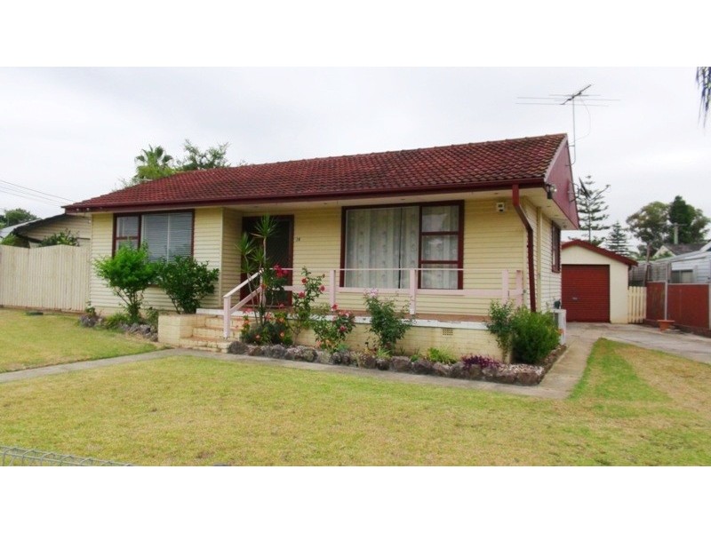 28 Hemingway Crescent, Fairfield NSW 2165