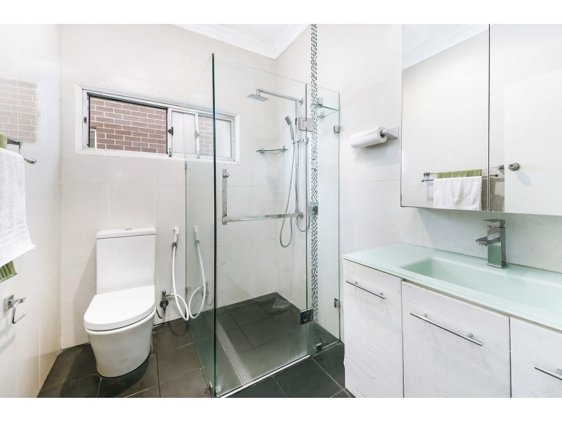 100 Fairfield Road, Guildford NSW 2161