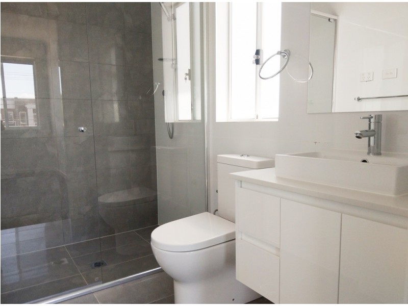 50a Earl Street, Canley Heights NSW 2166