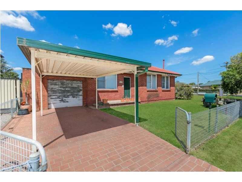 14 Patricia St, Colyton NSW 2760