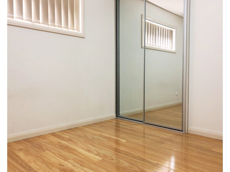 28b Salisbury Rd, Guildford NSW 2161