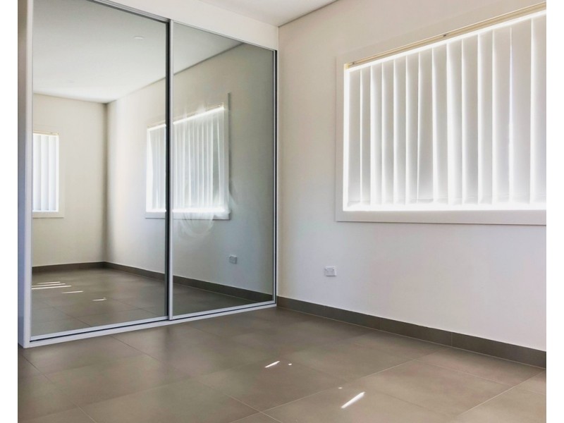 27a Chamberlain Rd, Guildford NSW 2161