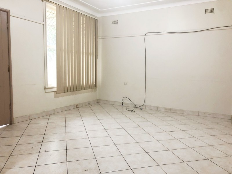 620 Woodville Rd, Guildford NSW 2161