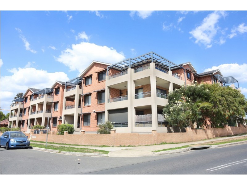 1/10-12 Wingello St, Guildford NSW 2161