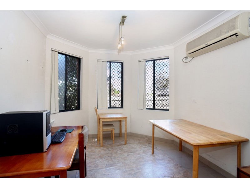 1/10-12 Wingello St, Guildford NSW 2161