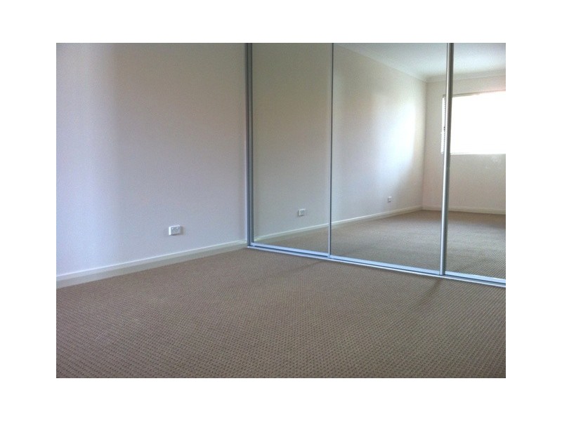 12/11-13 Cross St, Guildford NSW 2161