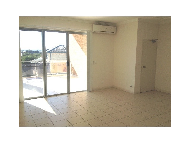 12/11-13 Cross St, Guildford NSW 2161
