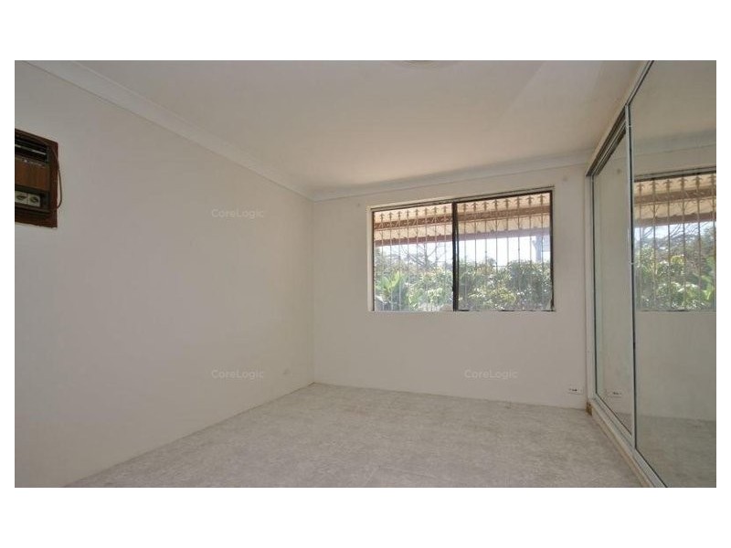 32 Hinkler St, Smithfield NSW 2164