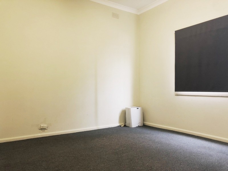 1 Crawford St, Old Guildford NSW 2161