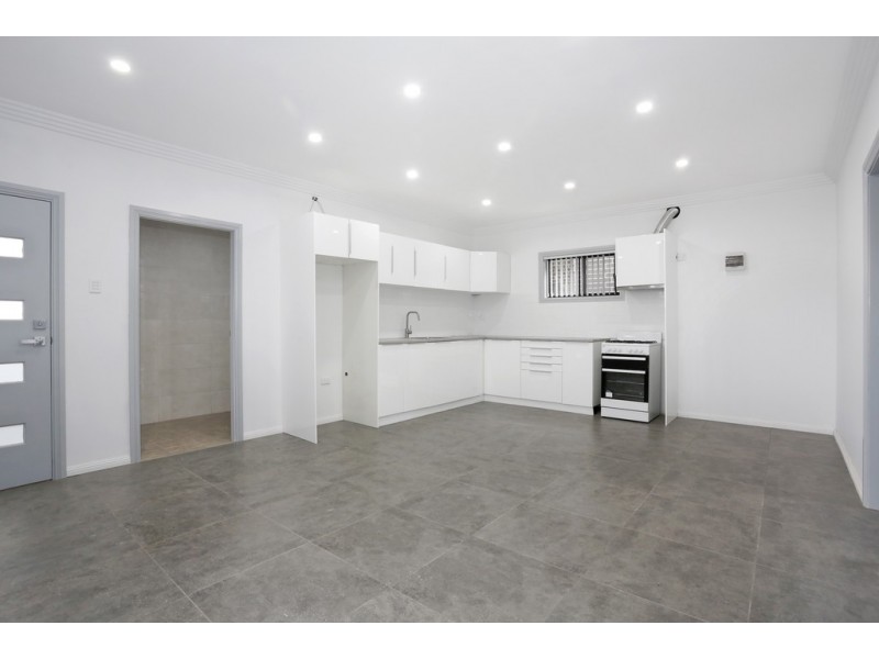 20 Chamberlain Rd, Guildford NSW 2161