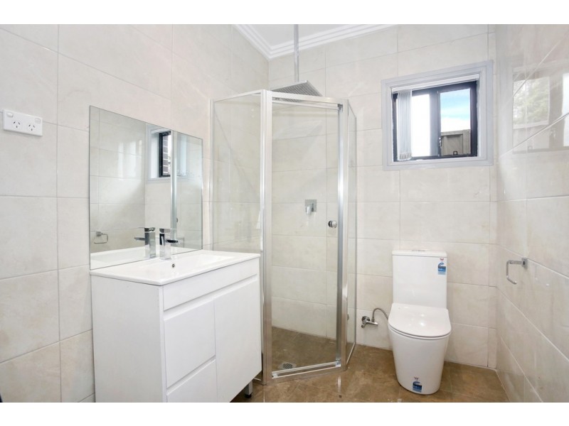 20 Chamberlain Rd, Guildford NSW 2161