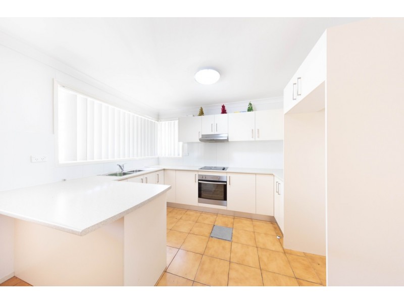 2 Ellis Parade, Yennora NSW 2161