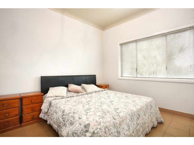 14 Grassmere St, Guildford NSW 2161