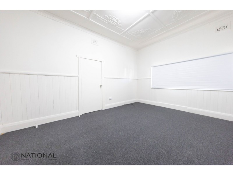 11 Chiltern Rd, Guildford NSW 2161