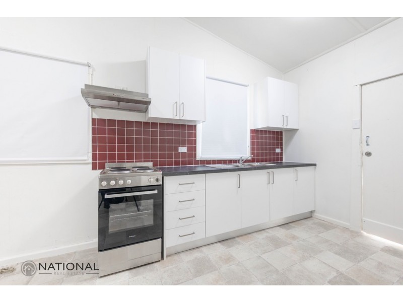 11 Chiltern Rd, Guildford NSW 2161