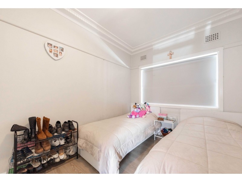 31 Rowley Rd, Guildford NSW 2161