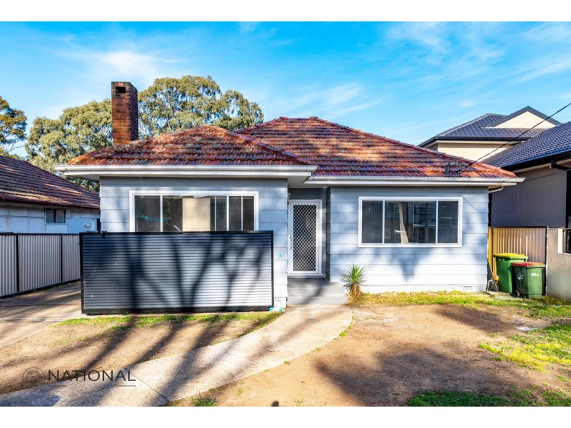 8 Bury Rd, Guildford NSW 2161