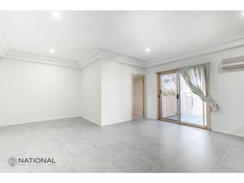 8 Bury Rd, Guildford NSW 2161