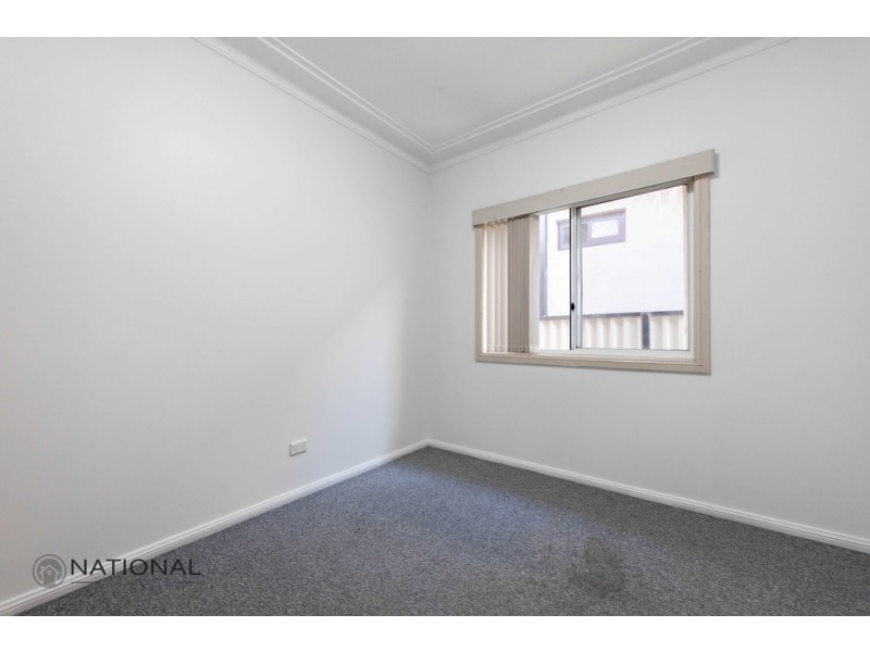 8 Bury Rd, Guildford NSW 2161