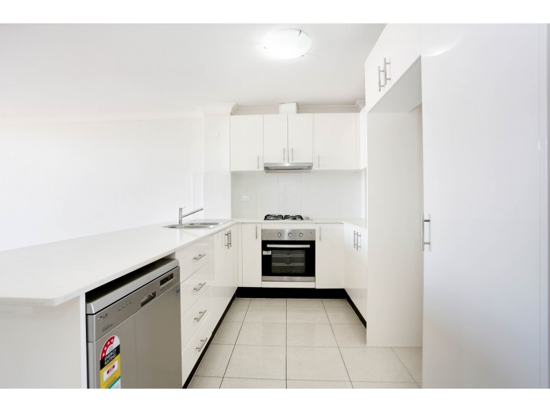 30/546-556 Woodville Rd, Guildford NSW 2161