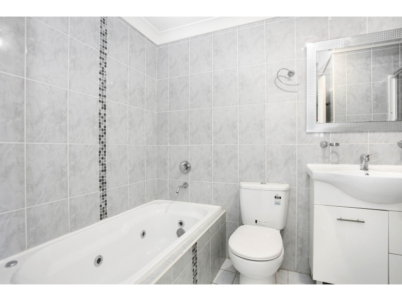 30/546-556 Woodville Rd, Guildford NSW 2161