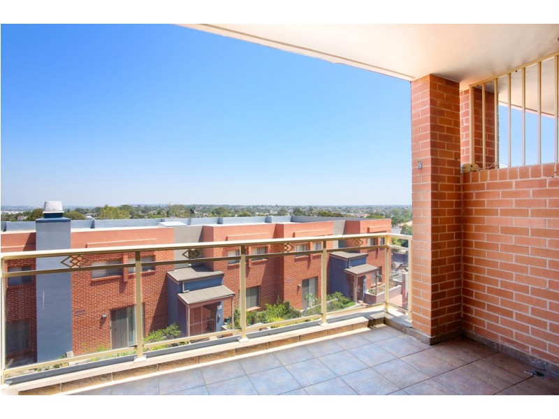 30/546-556 Woodville Rd, Guildford NSW 2161