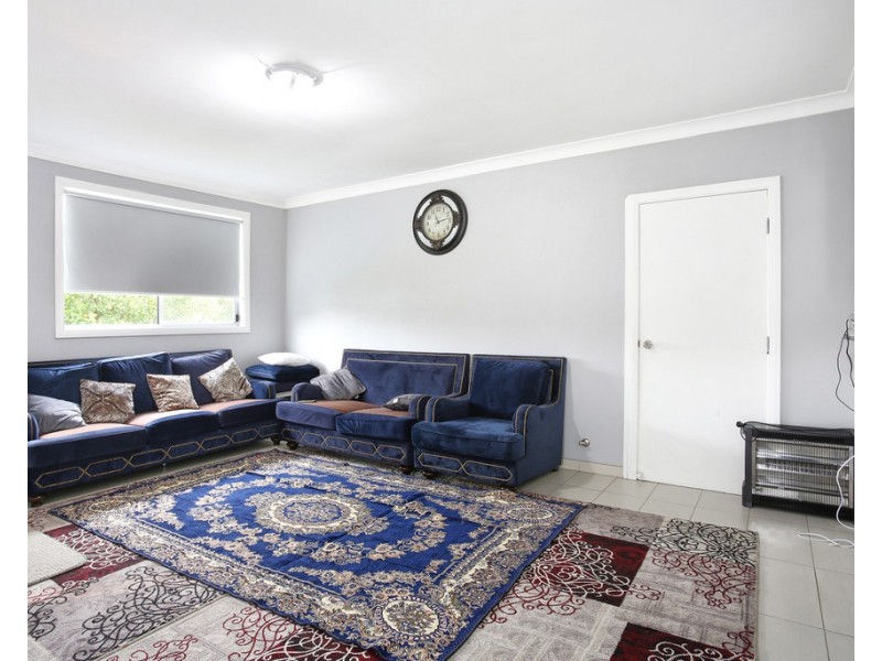 31 Rowley Rd, Guildford NSW 2161