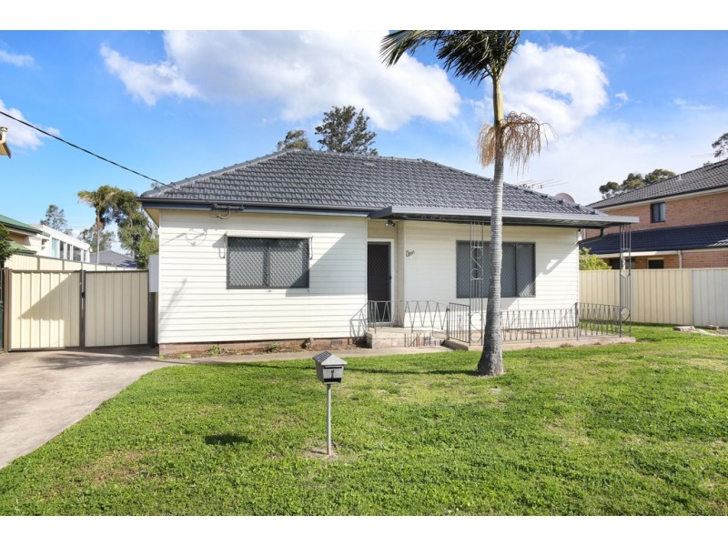 1 Leach Rd, Guildford NSW 2161