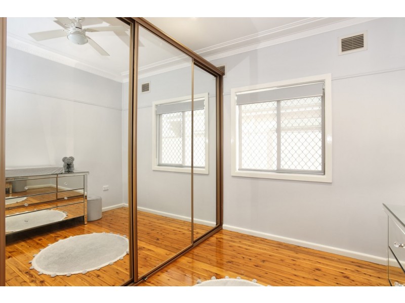 1 Leach Rd, Guildford NSW 2161