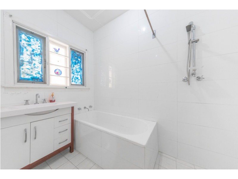 33 Mountford Avenue, Guildford NSW 2161