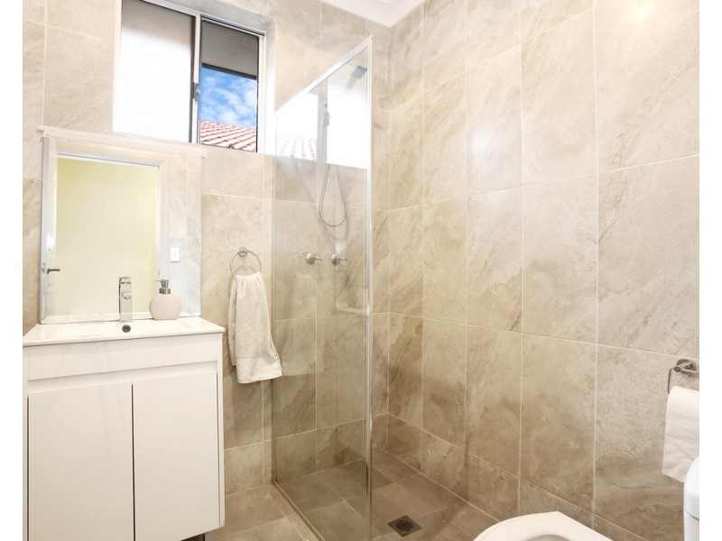 525 Woodville Rd, Guildford NSW 2161