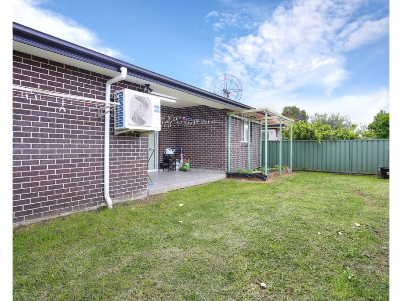 525 Woodville Rd, Guildford NSW 2161