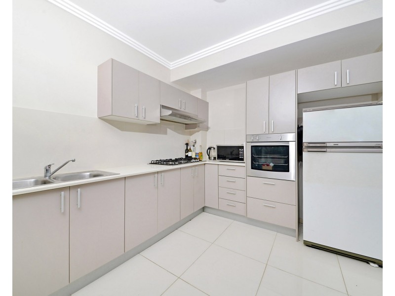 3/328 Woodville Rd, Guildford NSW 2161