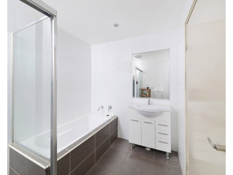 3/328 Woodville Rd, Guildford NSW 2161