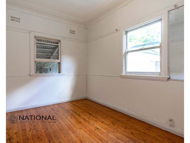 4 Wingello St, Guildford NSW 2161