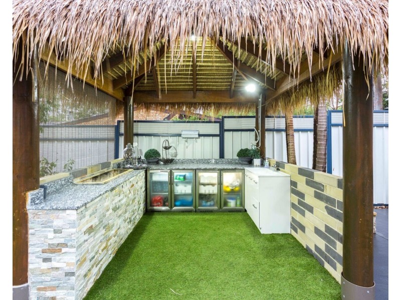 854 Henry Lawson Drive, Picnic Point NSW 2213