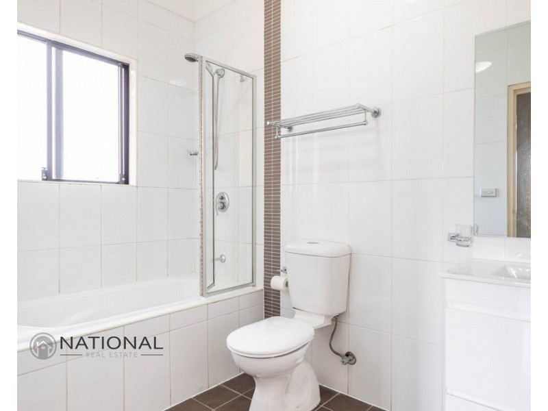 21/10-12 Wingello St, Guildford NSW 2161