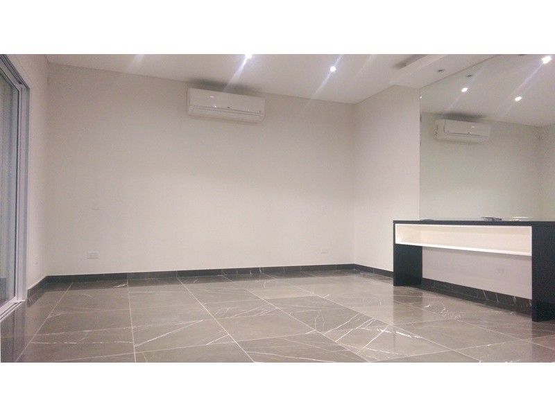 18 Talbot Rd, Guildford NSW 2161