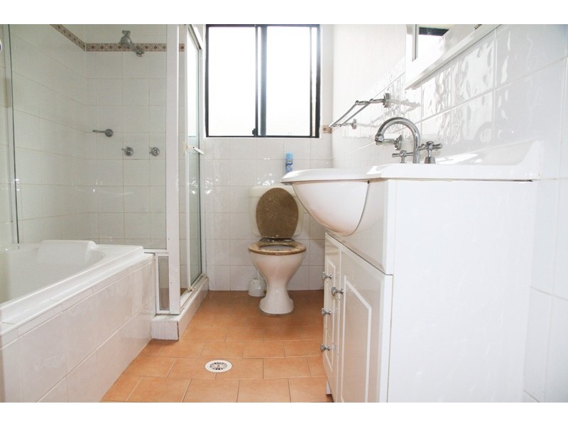 17/2-4 Kane Street, Guildford NSW 2161