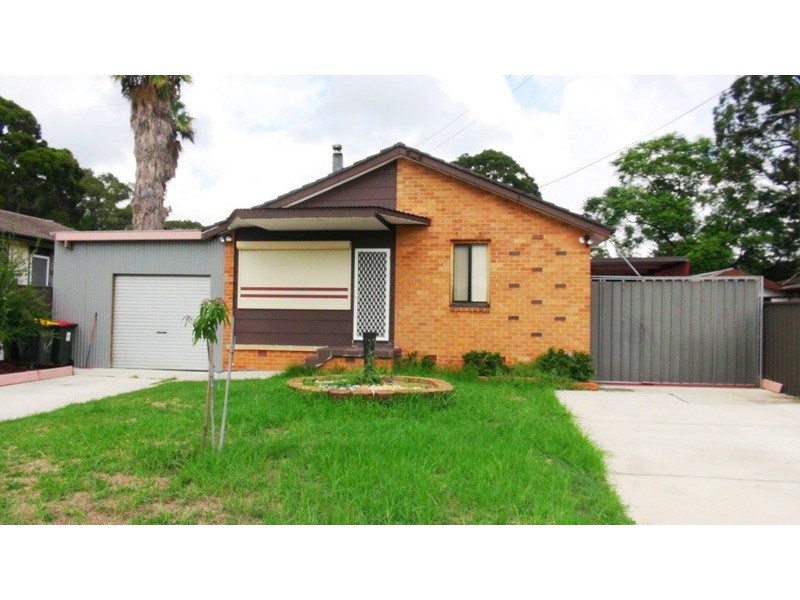 12 Copeland Road, Lethbridge Park NSW 2770