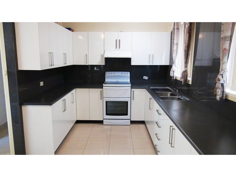 12 Copeland Road, Lethbridge Park NSW 2770