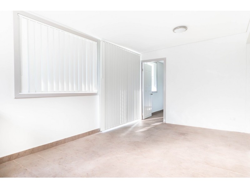 38 Rosebery Rd, Guildford NSW 2161