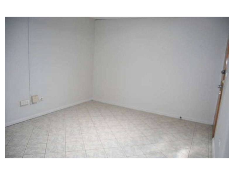 2/1 Memorial Avenue, Merrylands NSW 2160