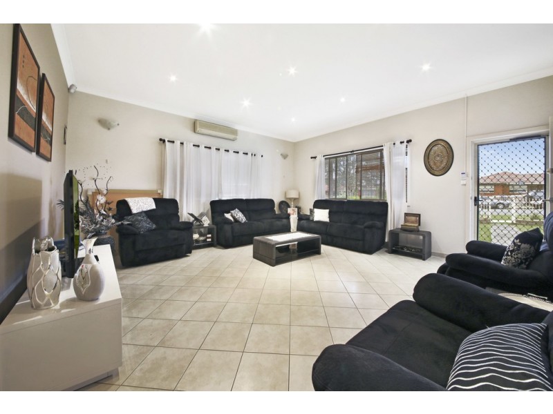 13 Springfield Street, Guildford NSW 2161