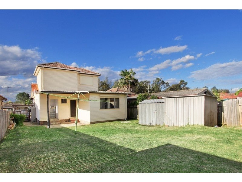 32 Oxford Street, Guildford NSW 2161