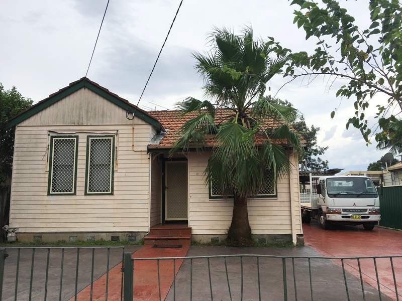 49 Rhodes Ave, Guildford NSW 2161