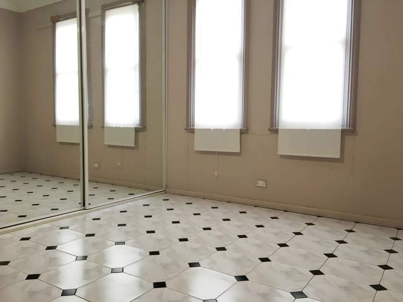 49 Rhodes Ave, Guildford NSW 2161