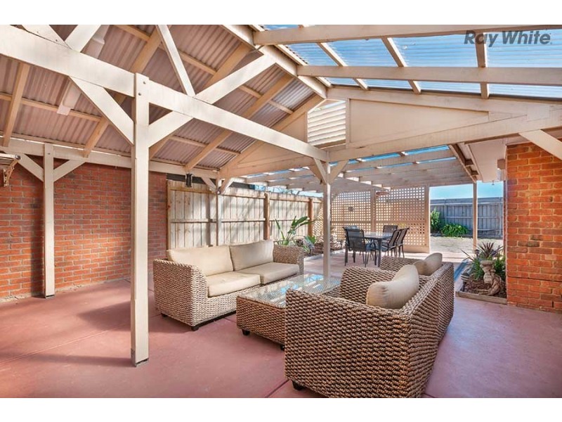 38 Dundee Way, Sydenham VIC 3037