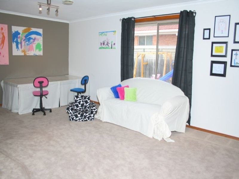 3 Remus Way, Taylors Lakes VIC 3038