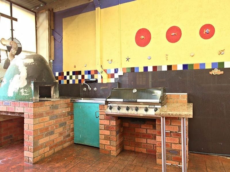 2 Galloway Court, Taylors Lakes VIC 3038